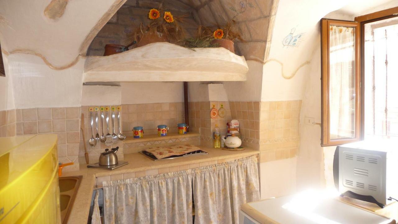 Casa Ele - Casa Indipendente Con Cucina - Bikes Friendly Διαμέρισμα Σάσαρι Εξωτερικό φωτογραφία